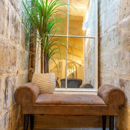 公寓 Modern Oasis Near Mdina With Rooftop Pool & View *