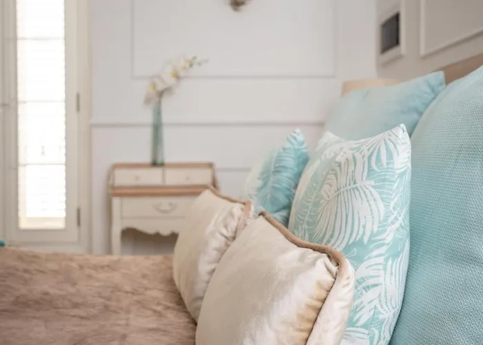 Modern Oasis Near Mdina With Rooftop Pool & View Rabat