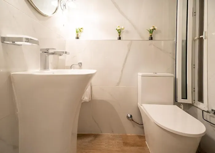 Modern Oasis Near Mdina With Rooftop Pool & View Appartamento