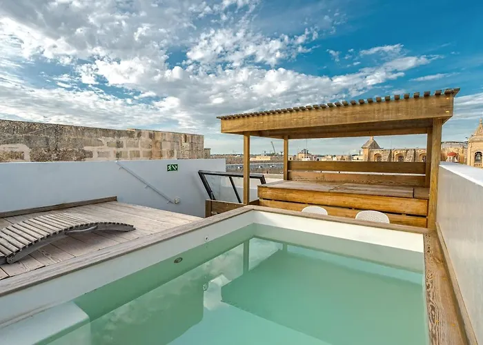 Modern Oasis Near Mdina With Rooftop Pool & View * Rabat