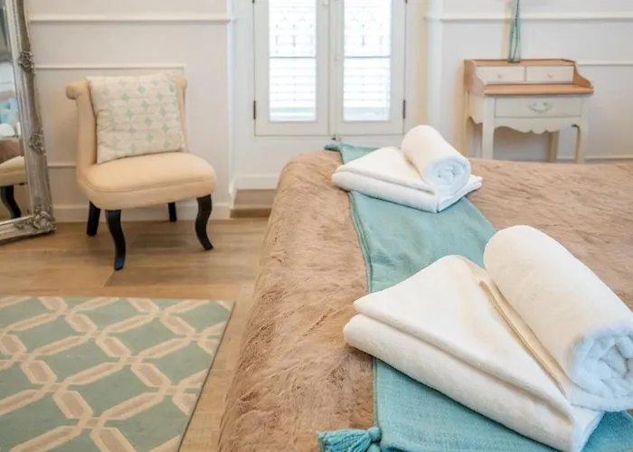 Modern Oasis Near Mdina With Rooftop Pool & View *