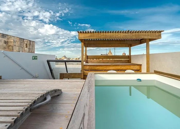 Apartment Modern Oasis Near Mdina With Rooftop Pool & View Rabat