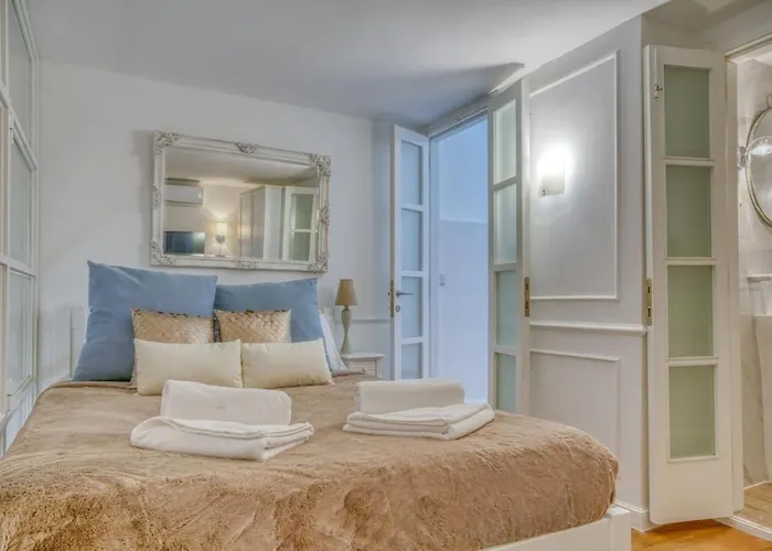 Modern Oasis Near Mdina With Rooftop Pool & View Apartment Rabat